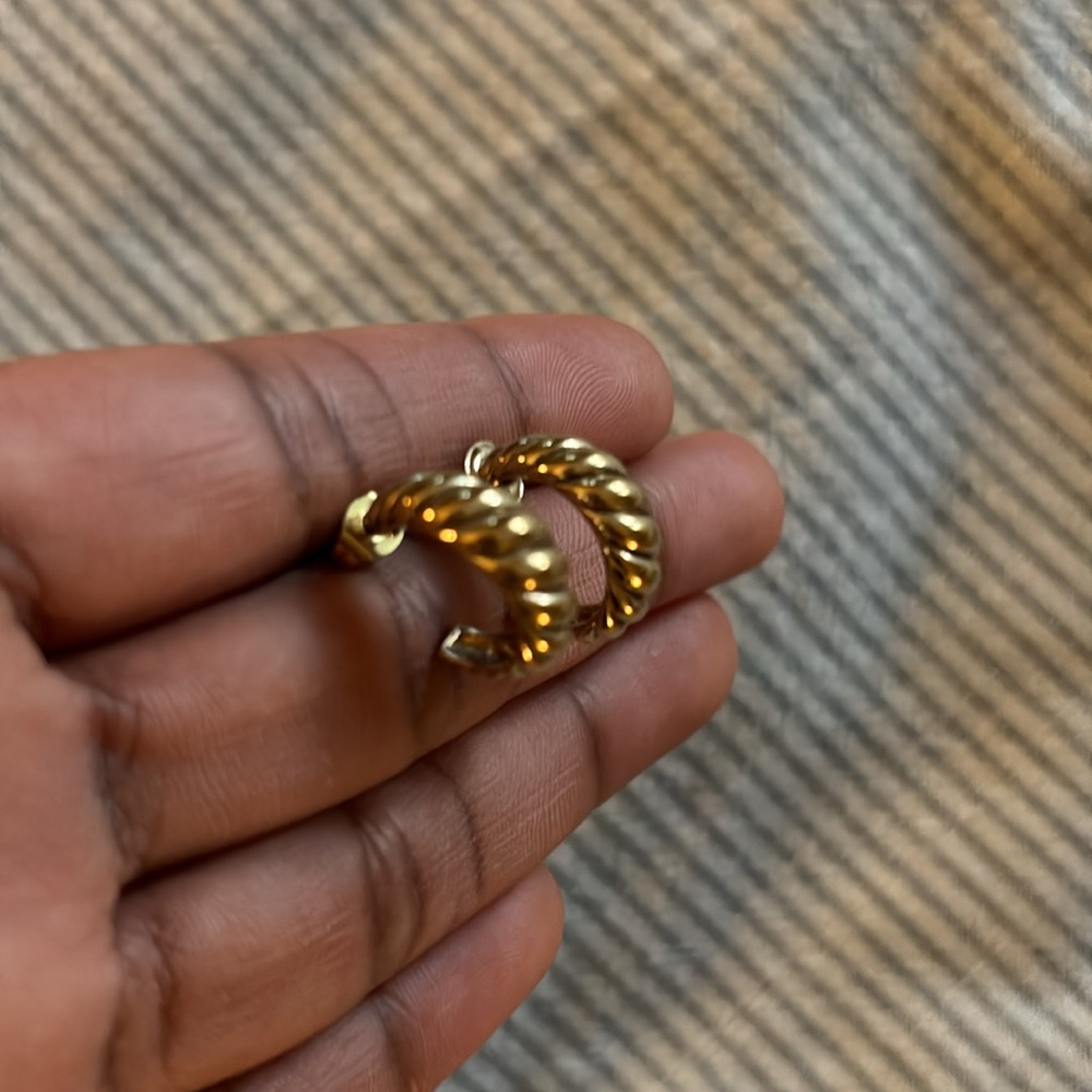 Mejuri Croissant earrings